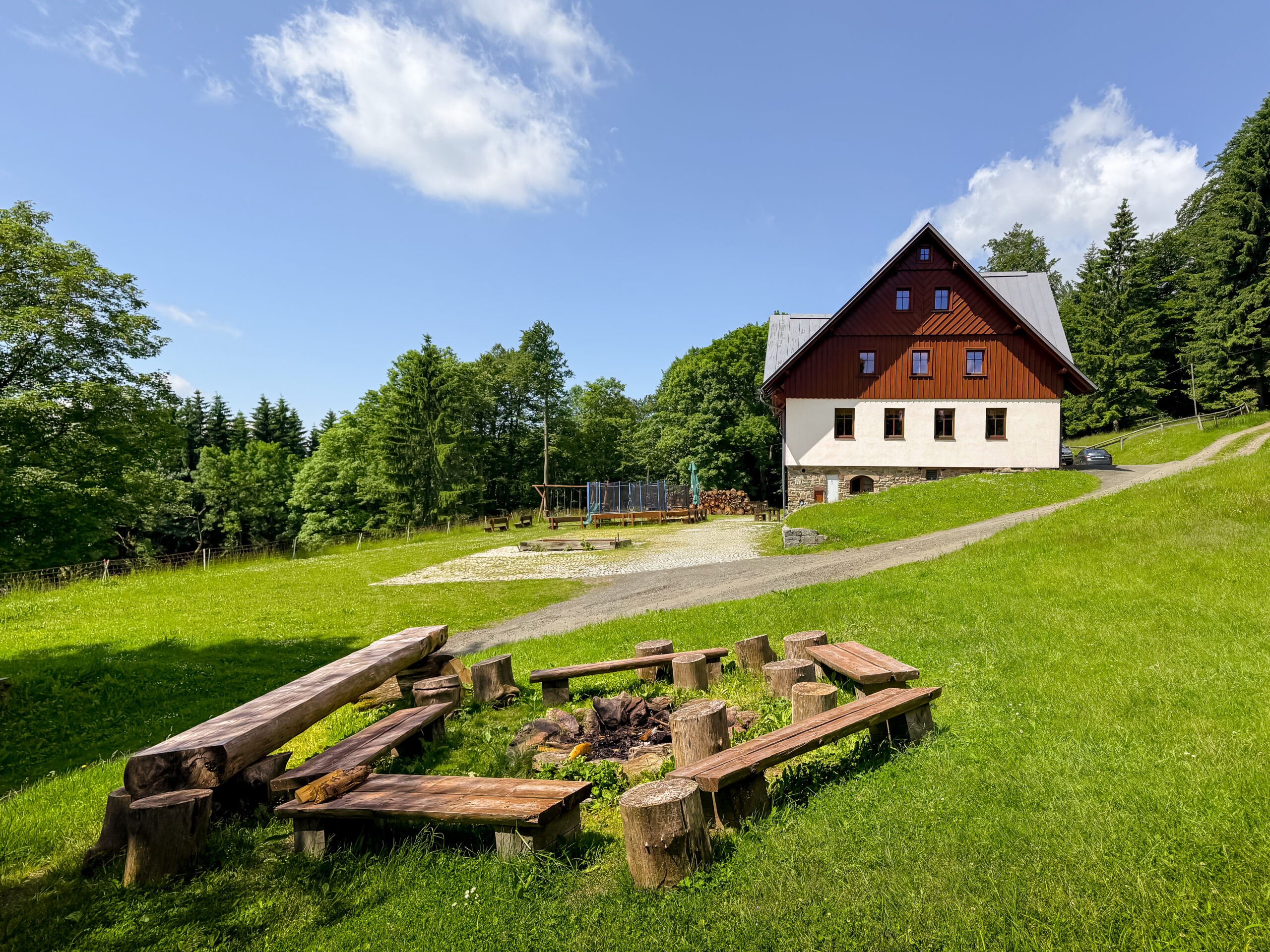 Další vybavení - ohniště